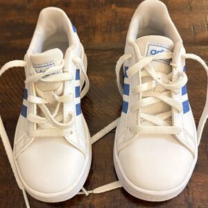 Adidas Sparkly Blue Three Stripe White Street Sneakers for Kids, Size 11
